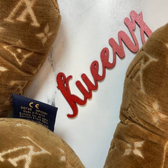 Louis Vuitton Teddy Bear Monogram Doudou Plush stuffed Velour Brown LV Stuffy - Picture 9 of 10